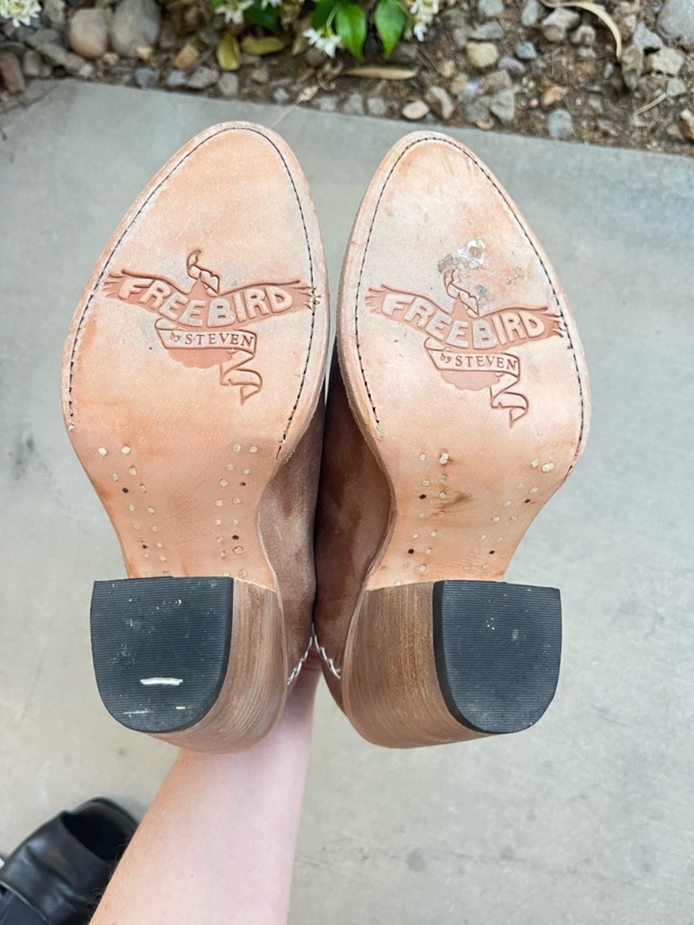 Freebird Steel booties Size 8 - Picture 4 of 5